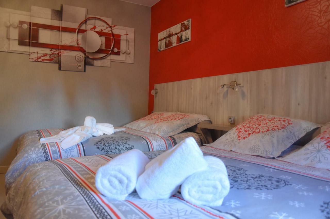 Hotel Des Remparts Вильнёв-сюр-Ло Экстерьер фото